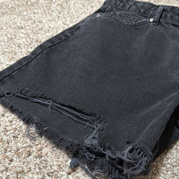 Forever 21 Black Jean Shorts Distressed Frayed Hem - Picture 3 of 5